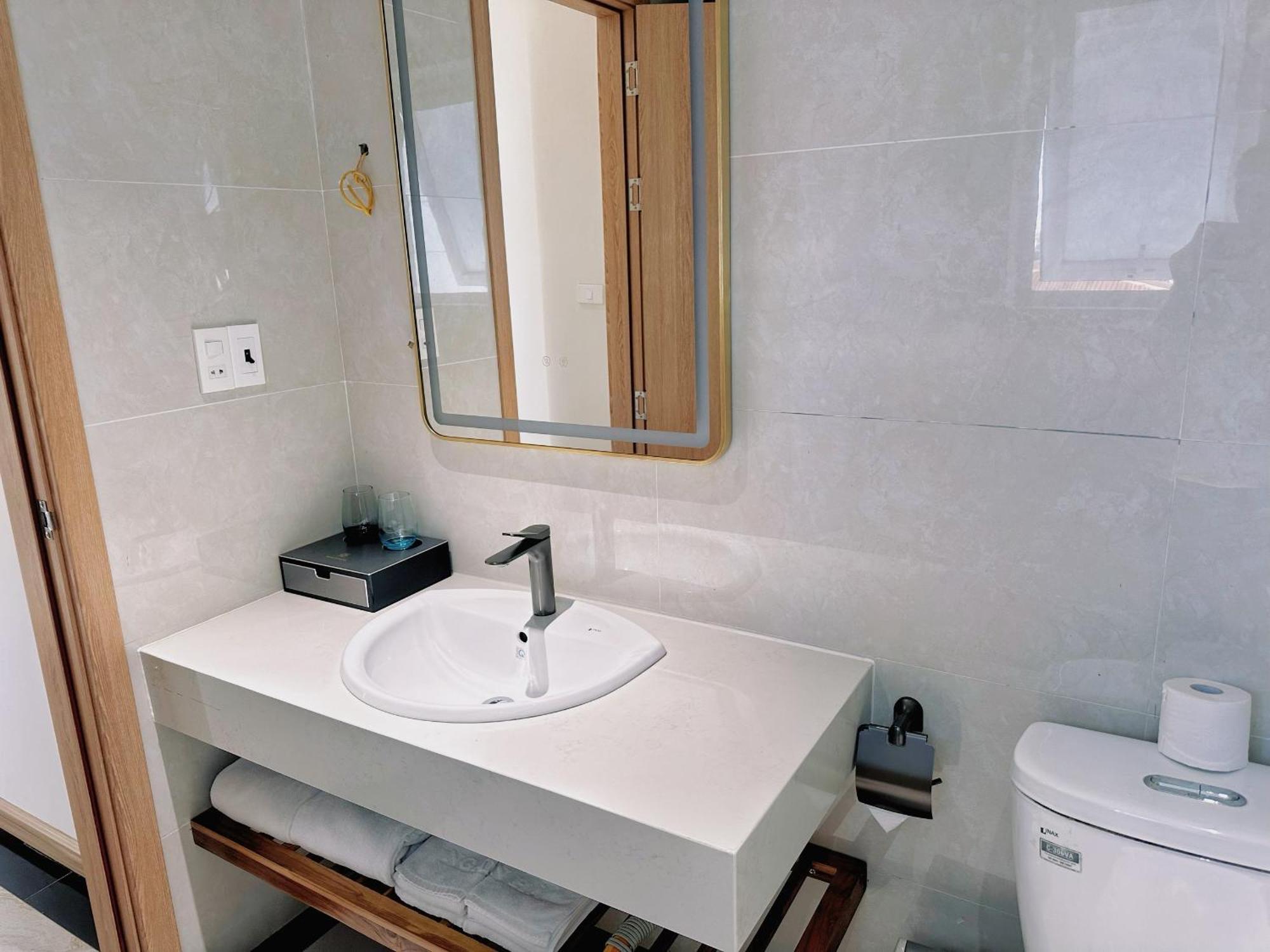 Ngan Ha Hotel Dai Tiet Extérieur photo